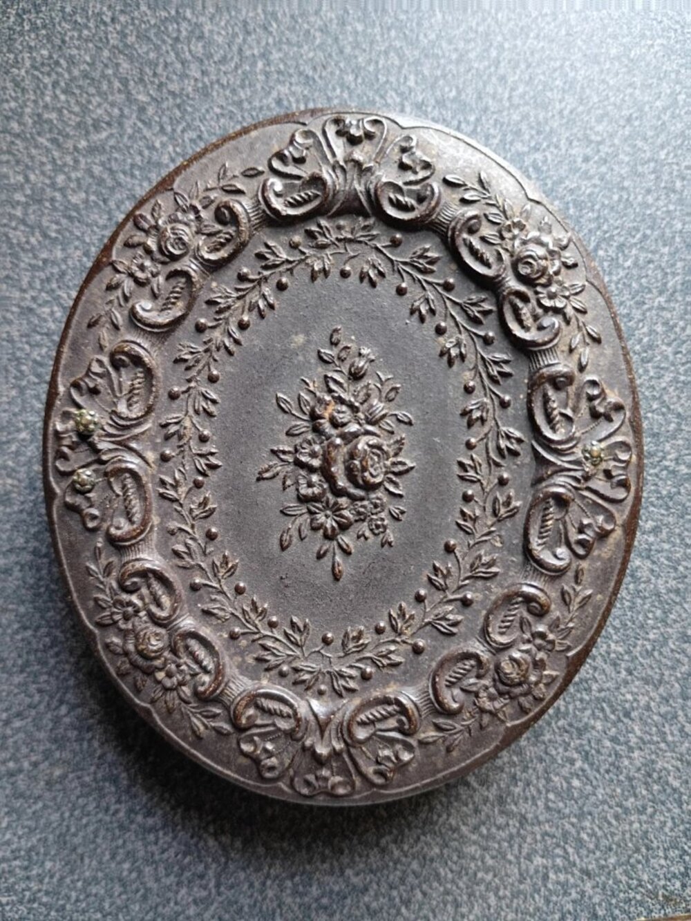 Antique Oval Thermoplastic Union Case For Tintype Photo 3" Floral EMPTY 1800s